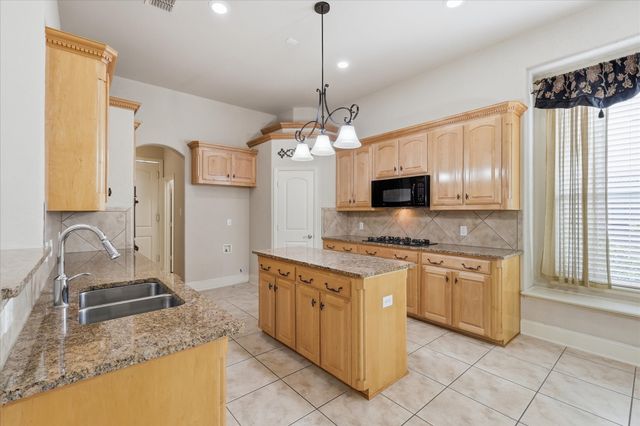 9624 Ironwood Drive, Frisco, TX 75033