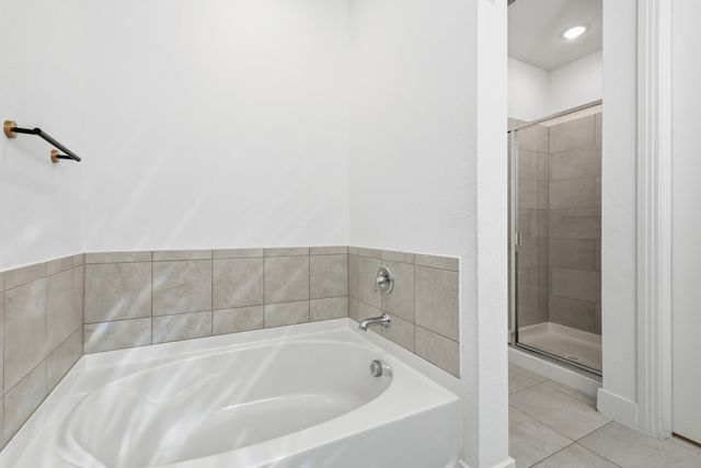 4005 Big Prairie Drive, Aubrey, TX 76227