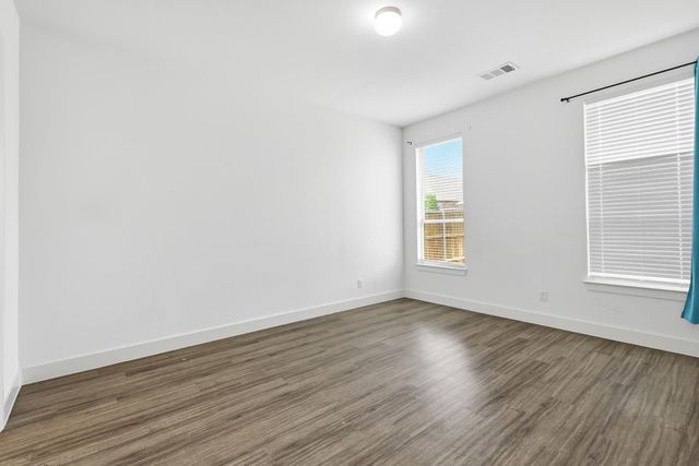 4005 Big Prairie Drive, Aubrey, TX 76227