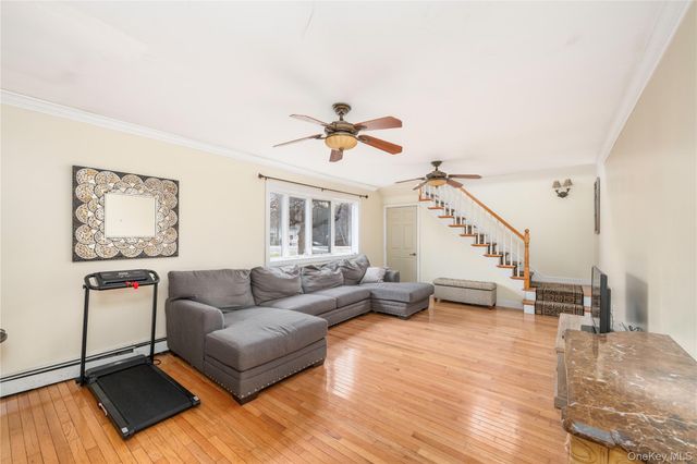 18 Parker Drive, Mahopac, NY 10541