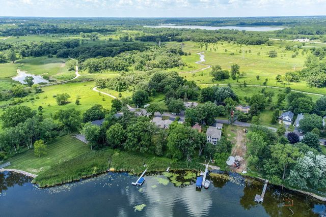 80 N Lake Avenue, Third Lake, IL 60030