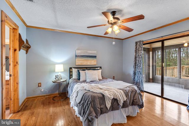 11276 MCKENNEY DR, Woodford, VA 22580