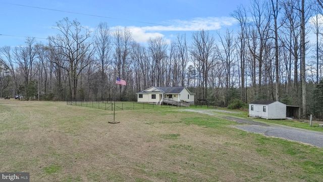 11276 MCKENNEY DR, Woodford, VA 22580