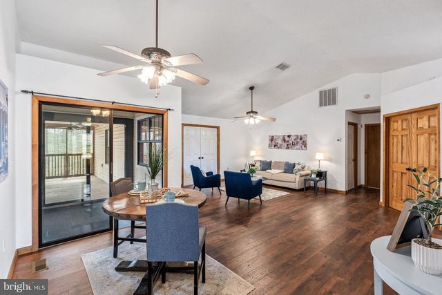 11276 MCKENNEY DR, Woodford, VA 22580