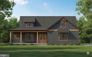 744 FAIRVIEW DR, Hanover, PA 17331