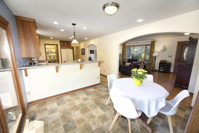 W254S6440 McGregor COURT, Waukesha, WI 53189
