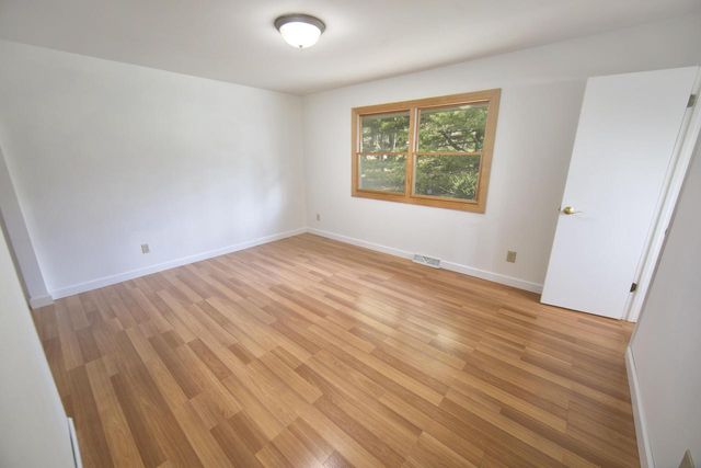 W254S6440 McGregor COURT, Waukesha, WI 53189