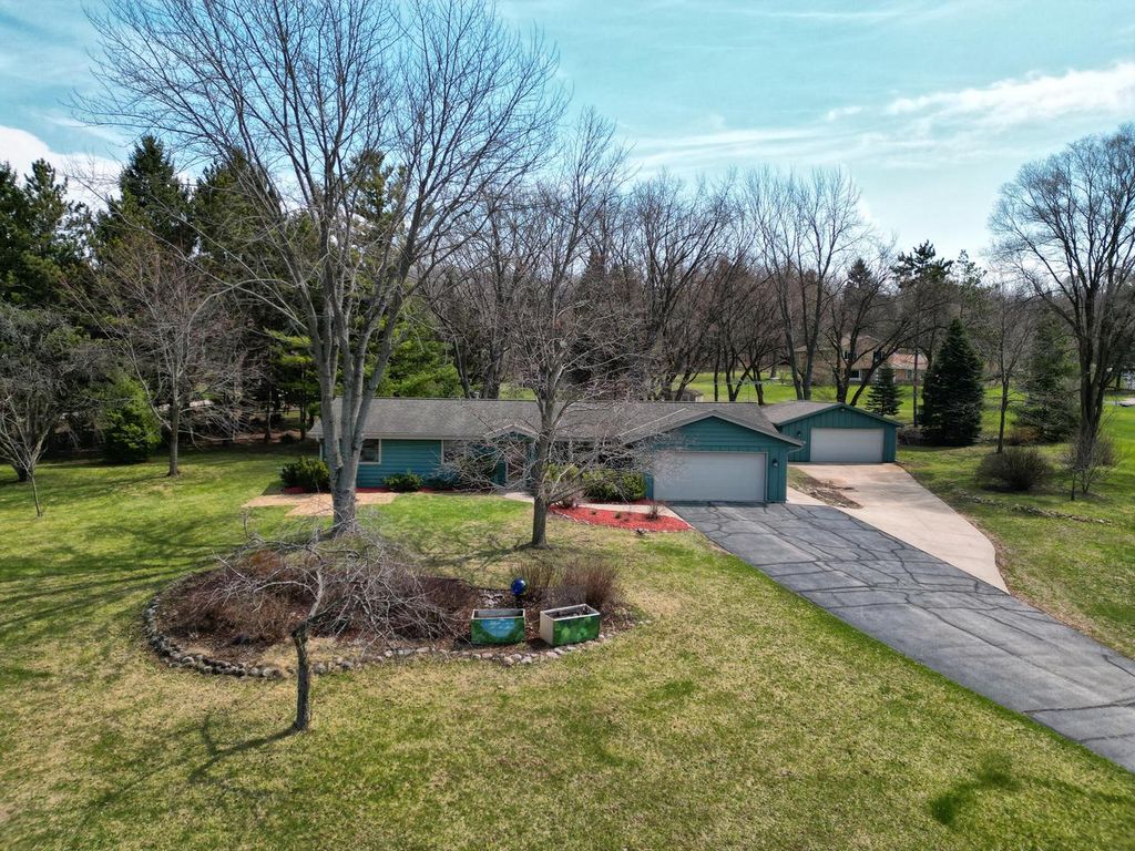 W254S6440 McGregor COURT, Waukesha, WI 53189