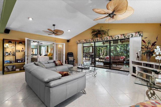 5757 Peachwood Court, Jupiter, FL 33458