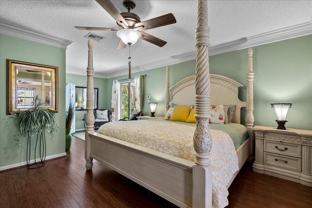 5757 Peachwood Court, Jupiter, FL 33458