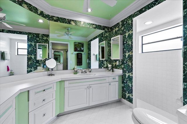 5757 Peachwood Court, Jupiter, FL 33458