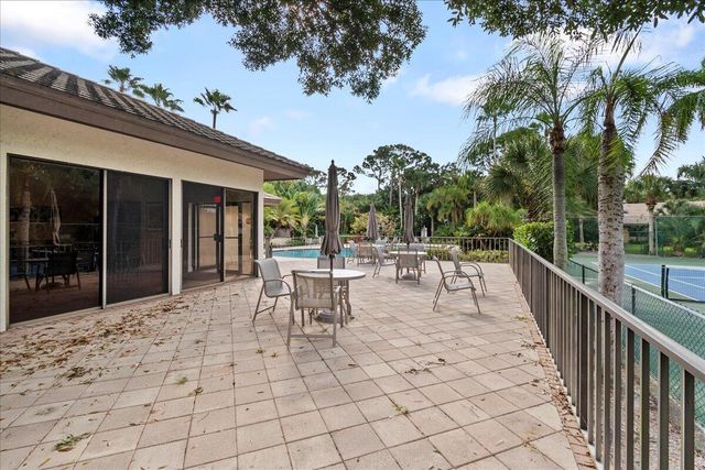 5757 Peachwood Court, Jupiter, FL 33458
