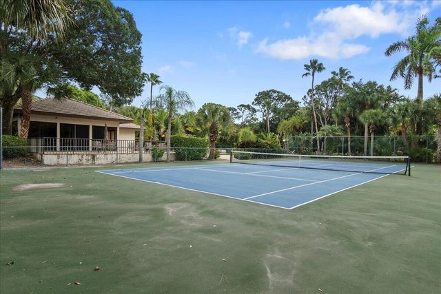 5757 Peachwood Court, Jupiter, FL 33458