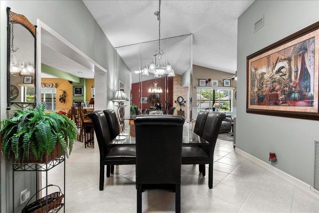 5757 Peachwood Court, Jupiter, FL 33458