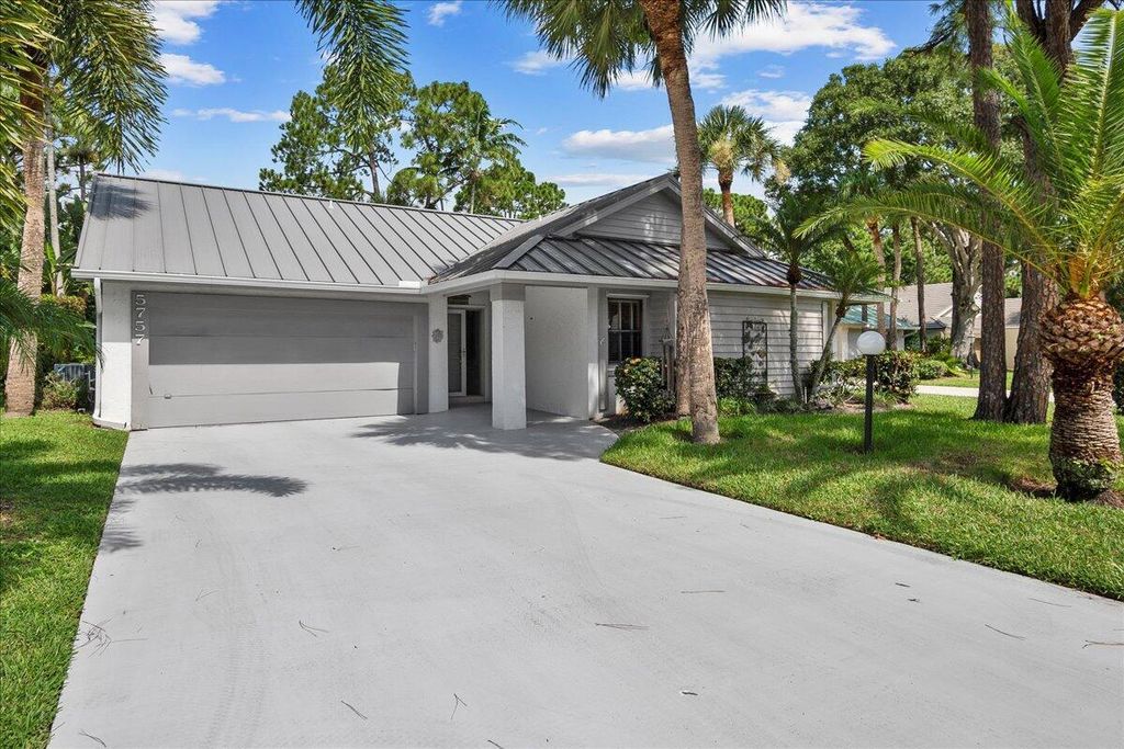 5757 Peachwood Court, Jupiter, FL 33458