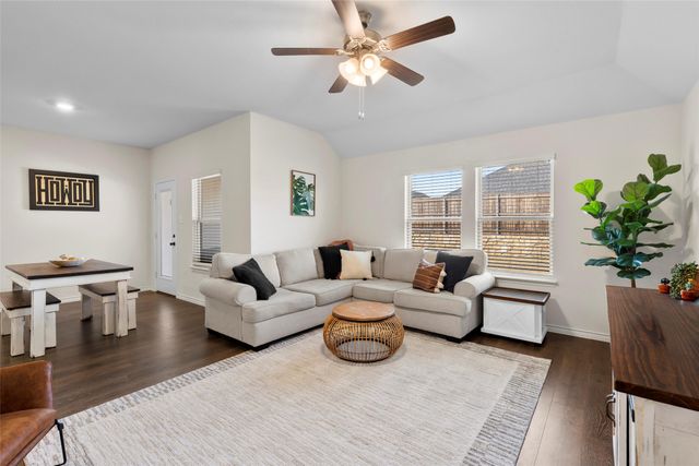 624 Willow View Way, Princeton, TX 75407