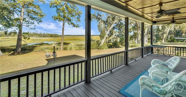 1261 Otter Slide Loop NE, Darien, GA 31305