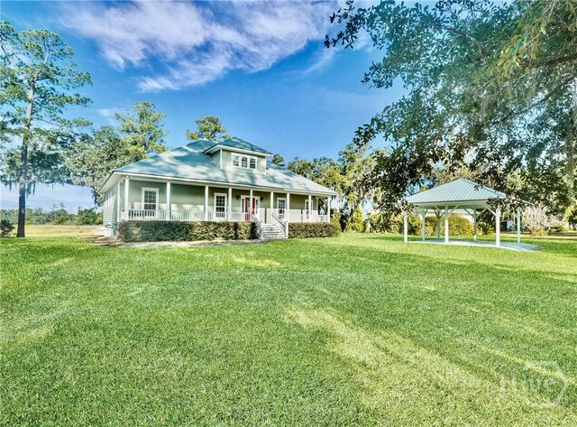 1261 Otter Slide Loop NE, Darien, GA 31305