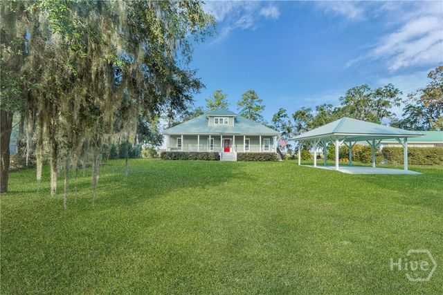 1261 Otter Slide Loop NE, Darien, GA 31305