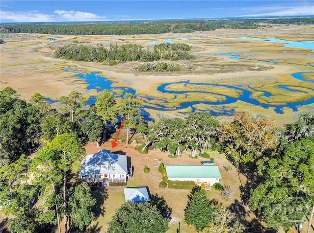 1261 Otter Slide Loop NE, Darien, GA 31305