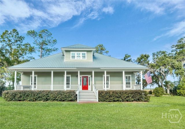 1261 Otter Slide Loop NE, Darien, GA 31305