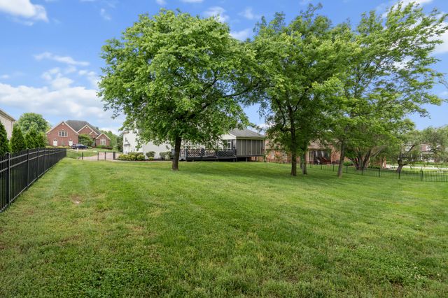 9702 Amethyst Ln, Brentwood, TN 37027