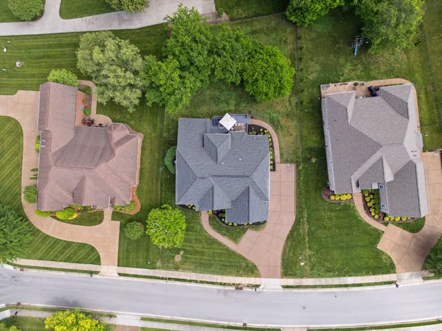 9702 Amethyst Ln, Brentwood, TN 37027