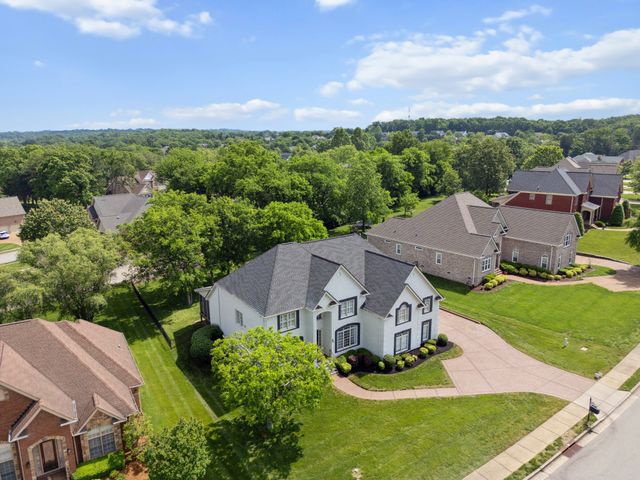 9702 Amethyst Ln, Brentwood, TN 37027