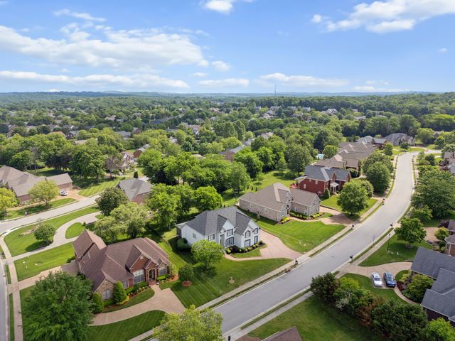 9702 Amethyst Ln, Brentwood, TN 37027