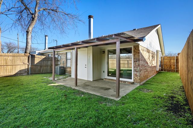 1705 Dynasty Drive, Glenn Heights, TX 75154