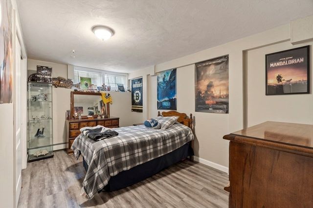 7 Avon St, Wilmington, MA 01887