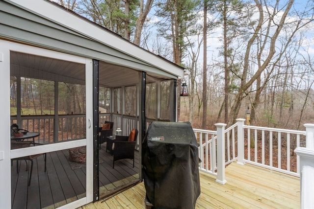 7 Avon St, Wilmington, MA 01887