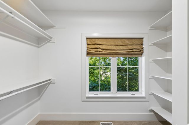 301 32nd Ave, S, Nashville, TN 37212