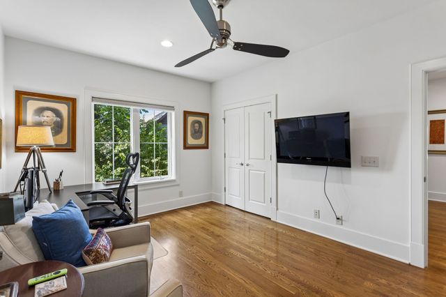 301 32nd Ave, S, Nashville, TN 37212