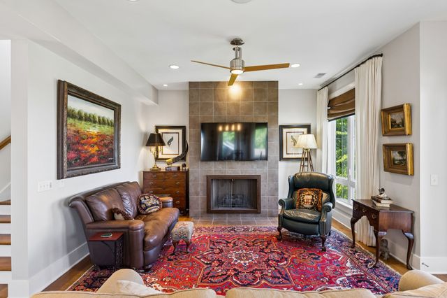 301 32nd Ave, S, Nashville, TN 37212