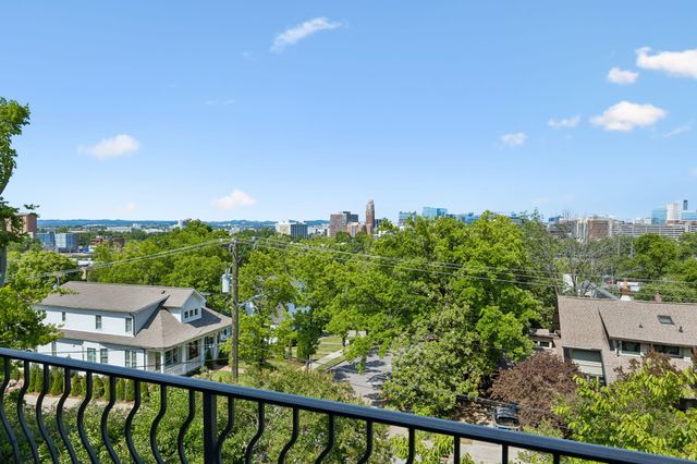 301 32nd Ave, S, Nashville, TN 37212