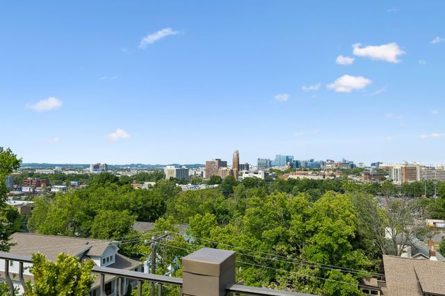 301 32nd Ave, S, Nashville, TN 37212