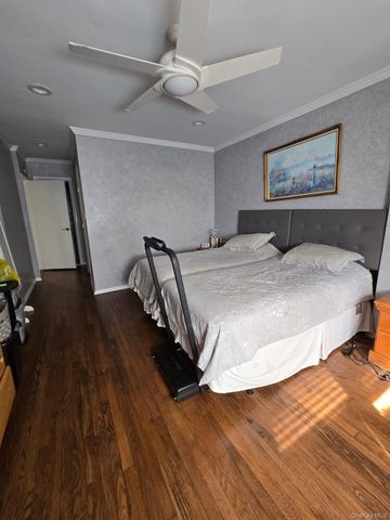 463 Summit Avenue 1- I, Cedarhurst, NY 11516