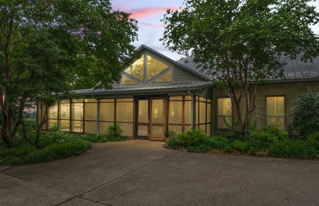 1201 E Fm 813, Palmer, TX 75152