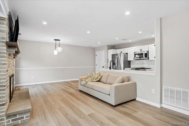 56 The 107, Warwick, NY 10990