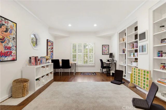 4155 Vicasa, Calabasas, CA 91302