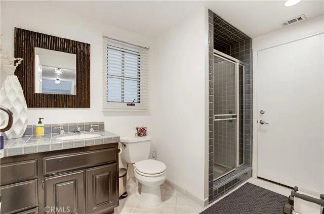 4155 Vicasa, Calabasas, CA 91302