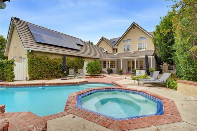 4155 Vicasa, Calabasas, CA 91302