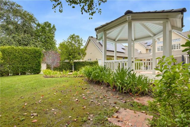 4155 Vicasa, Calabasas, CA 91302