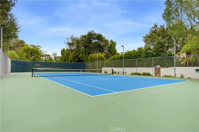 4155 Vicasa, Calabasas, CA 91302