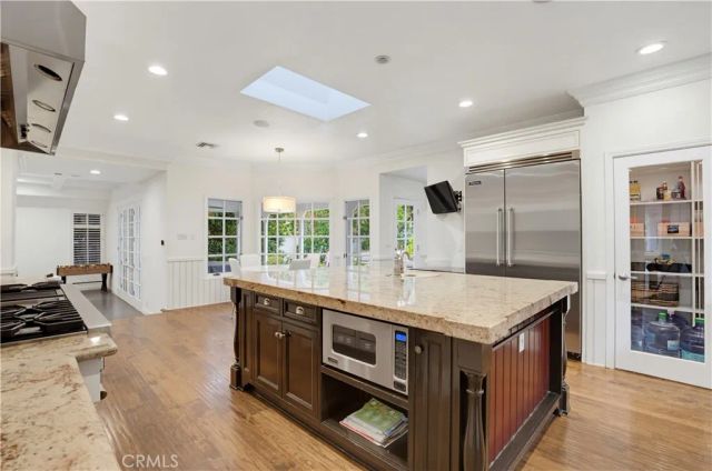 4155 Vicasa, Calabasas, CA 91302