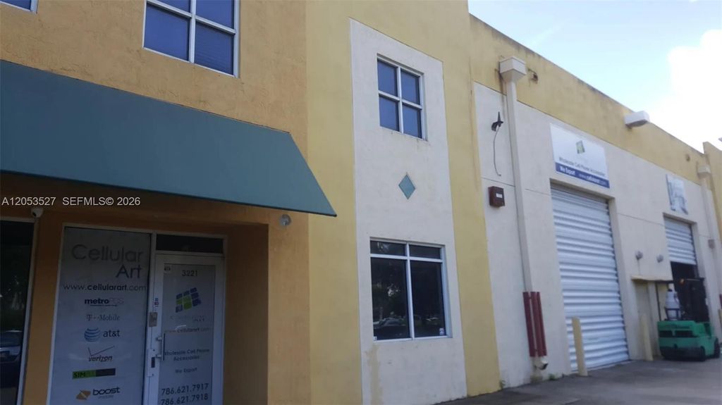 3241 NW 82 Avenue, Doral, FL 33122