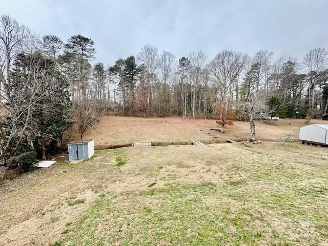 350 39th Street Place SW, Hickory, NC 28602