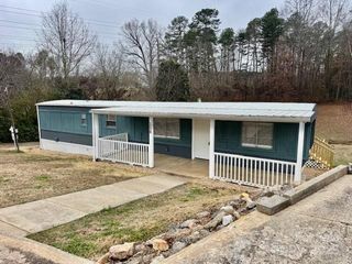 350 39th Street Place SW, Hickory, NC 28602