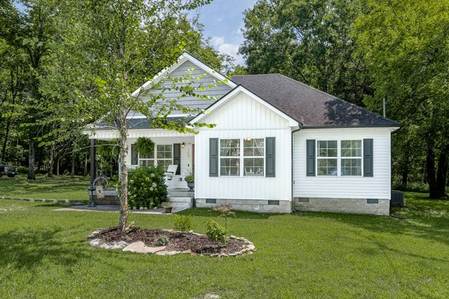 371 Holly Grove Rd, Lewisburg, TN 37091